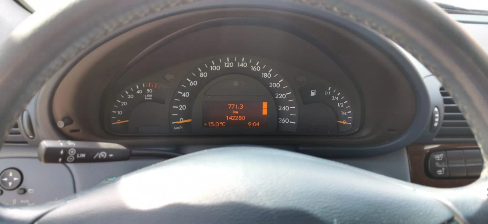 Mercedes-Benz C 220 2.2 142000 КМ, снимка 6 - Автомобили и джипове - 54227372