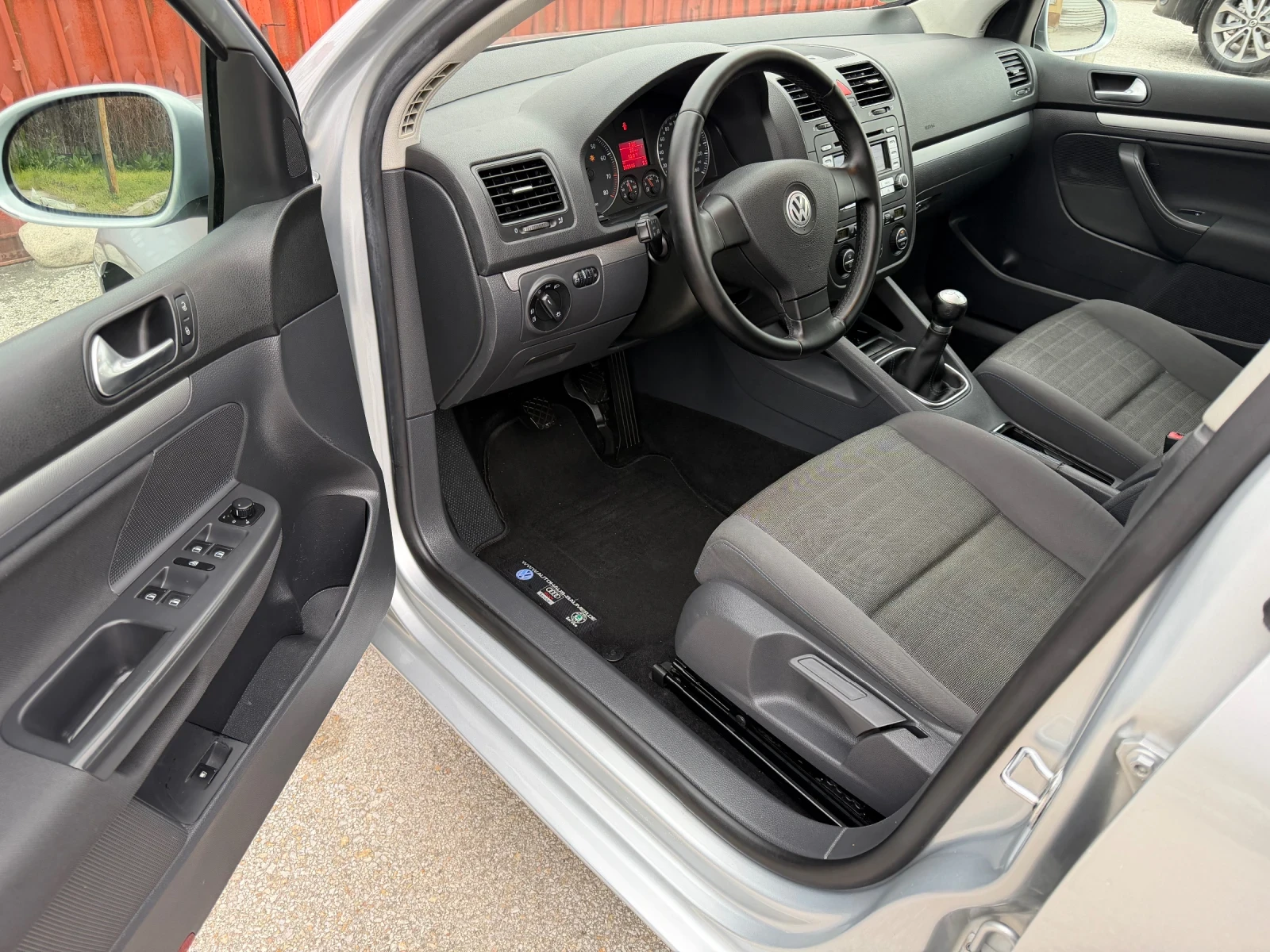 VW Golf 1.6i 102к.с. HIGHLINE BRC ГЕРМАНИЯ, снимка 12 - Автомобили и джипове - 54243092