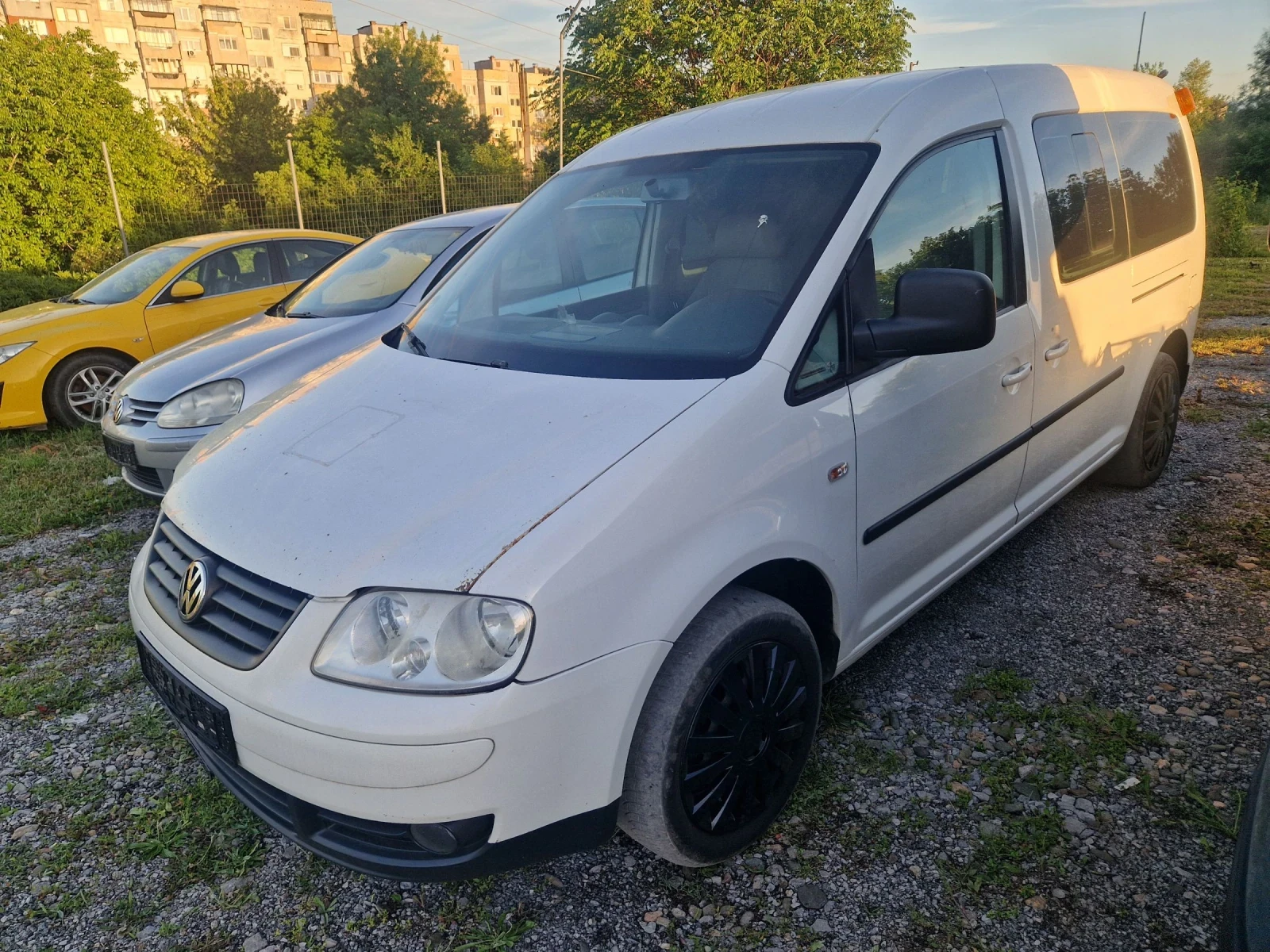 VW Caddy 1.9TDI 105 LIFE MAXI инвалидна рампа