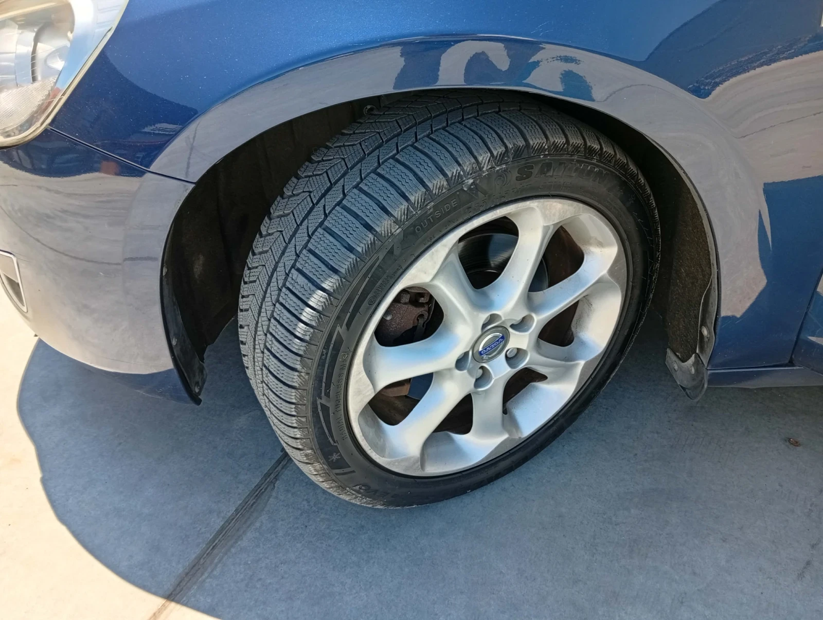 Volvo V60 2.0 D4, снимка 9 - Автомобили и джипове - 55082261