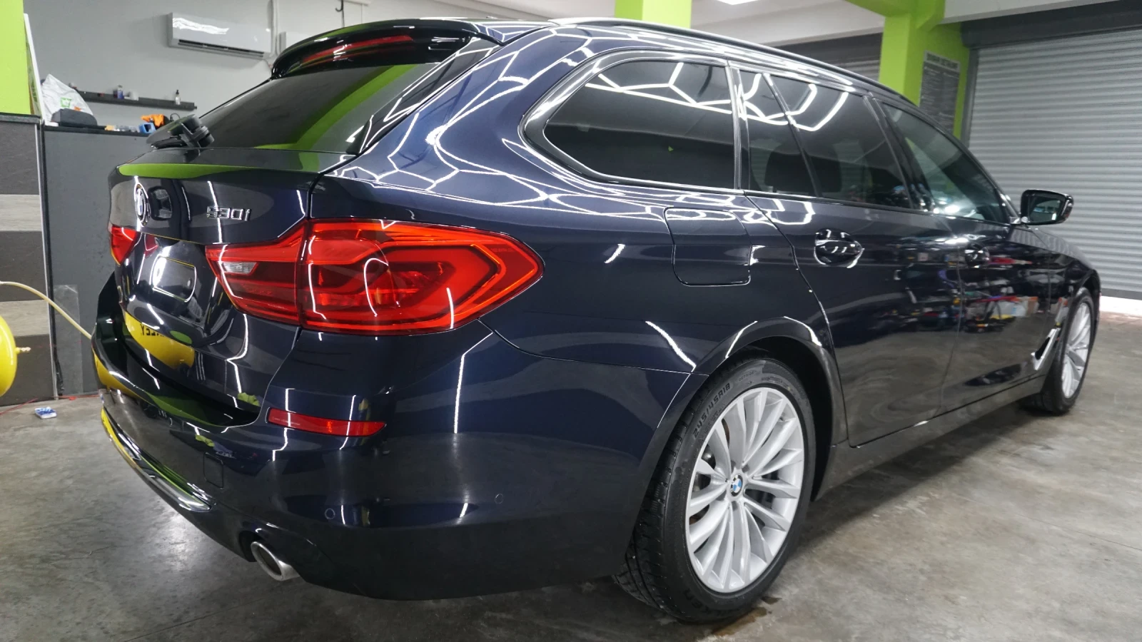 BMW 530 Luxury Line, снимка 9 - Автомобили и джипове - 55236958