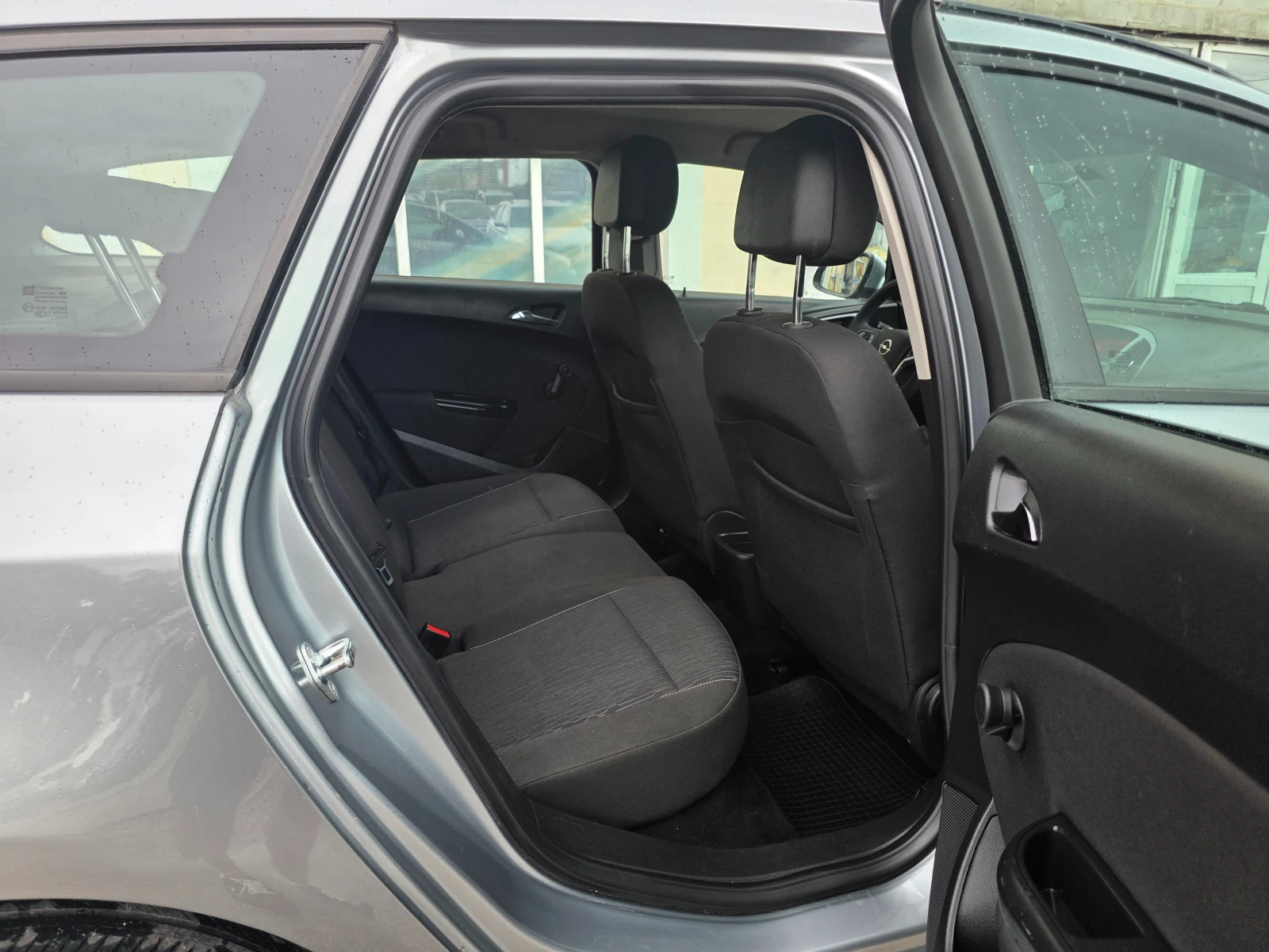 Opel Astra 1.7CDTI KLIMA ITALY, снимка 11 - Автомобили и джипове - 55413526