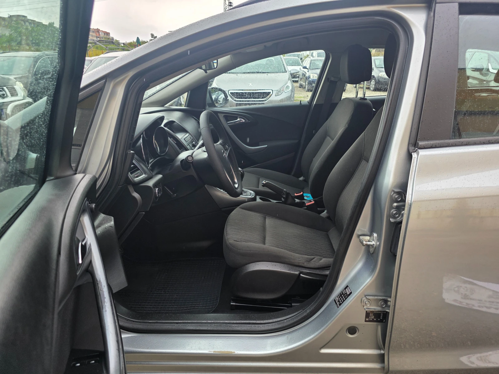 Opel Astra 1.7CDTI KLIMA ITALY, снимка 13 - Автомобили и джипове - 55413526