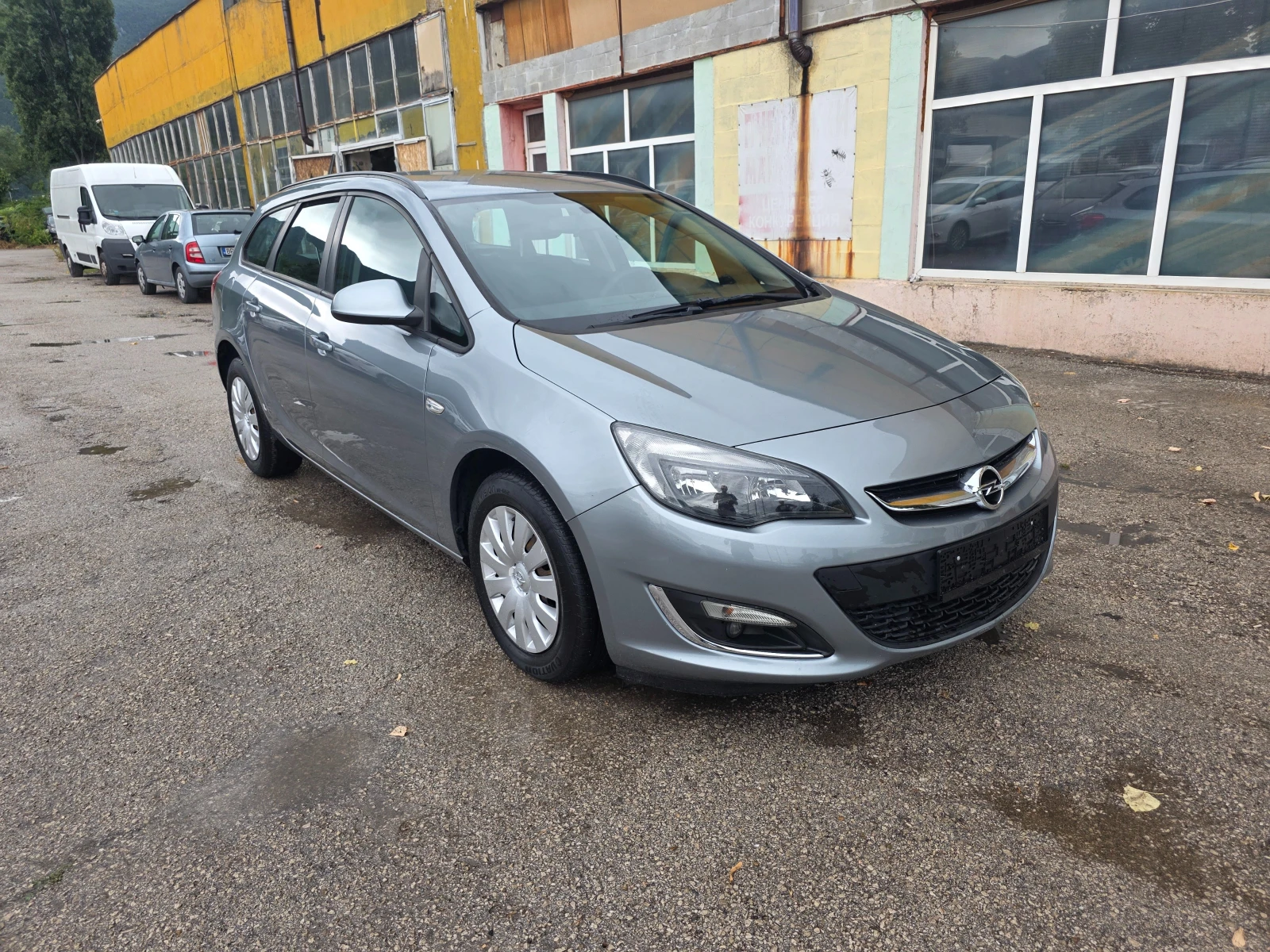 Opel Astra 1.7CDTI KLIMA ITALY, снимка 3 - Автомобили и джипове - 55413526
