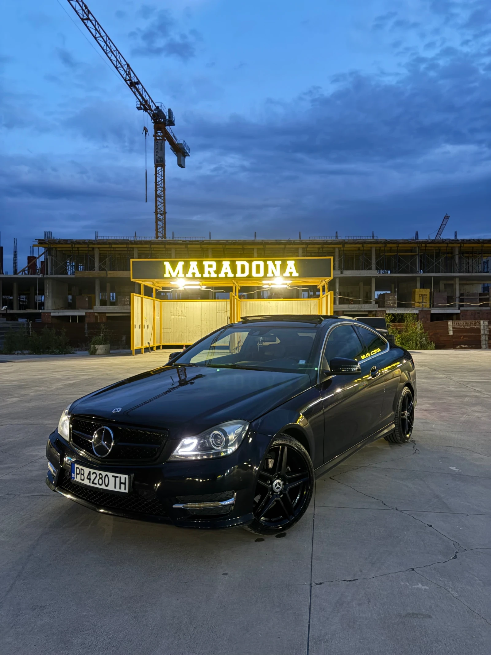 Mercedes-Benz C 220, снимка 2 - Автомобили и джипове - 55599959