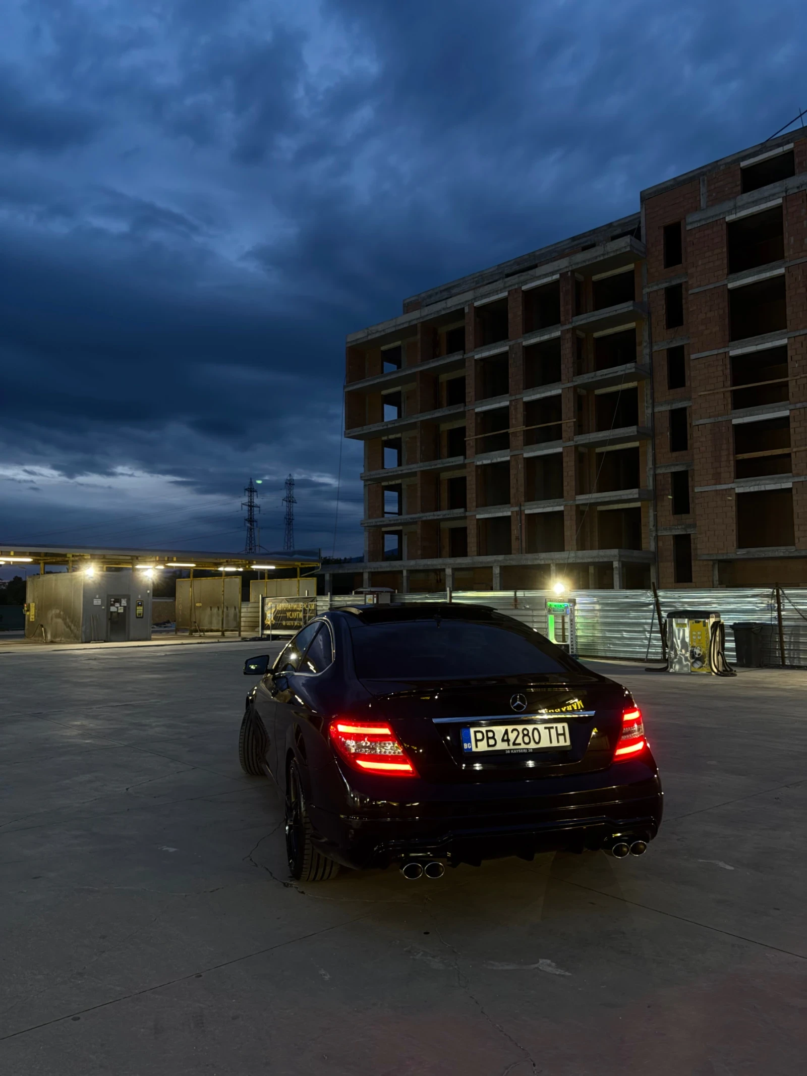 Mercedes-Benz C 220, снимка 7 - Автомобили и джипове - 55599959