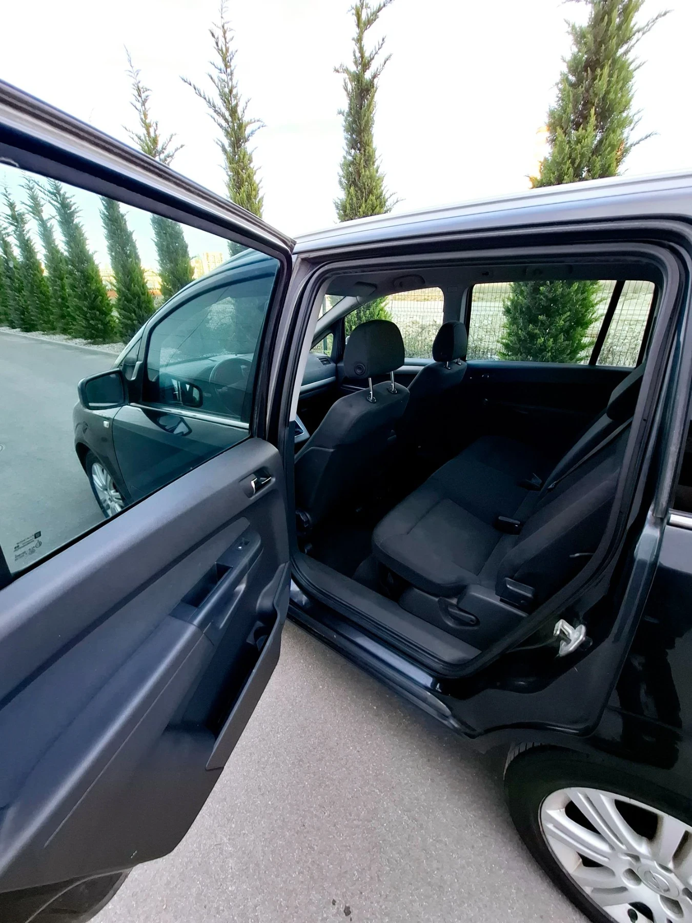 Opel Zafira FACELIFT , снимка 7 - Автомобили и джипове - 55637775