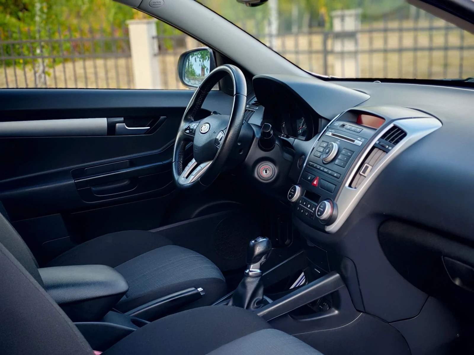 Kia Pro ceed 1.6CRDI(116)* FACELIFT* ECO-DINAMICS* НОВ ВНОС* , снимка 13 - Автомобили и джипове - 56193919