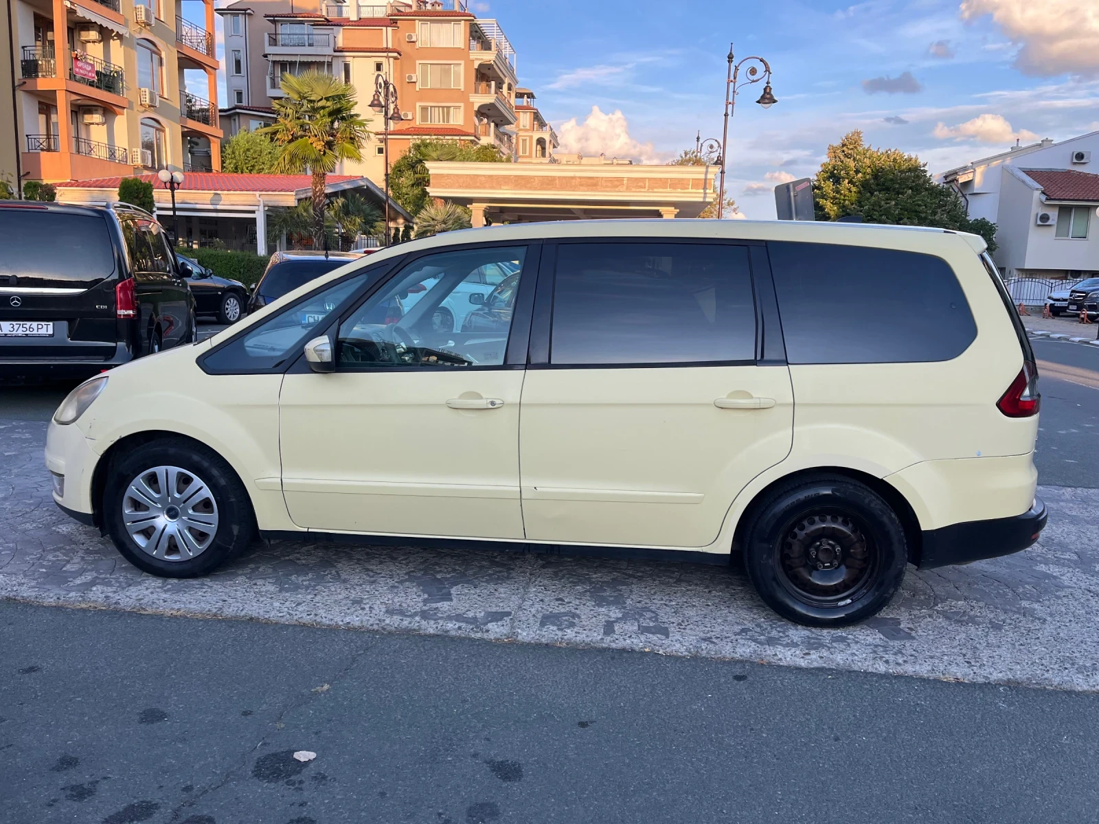 Ford Galaxy 2.0, снимка 4 - Автомобили и джипове - 56226609
