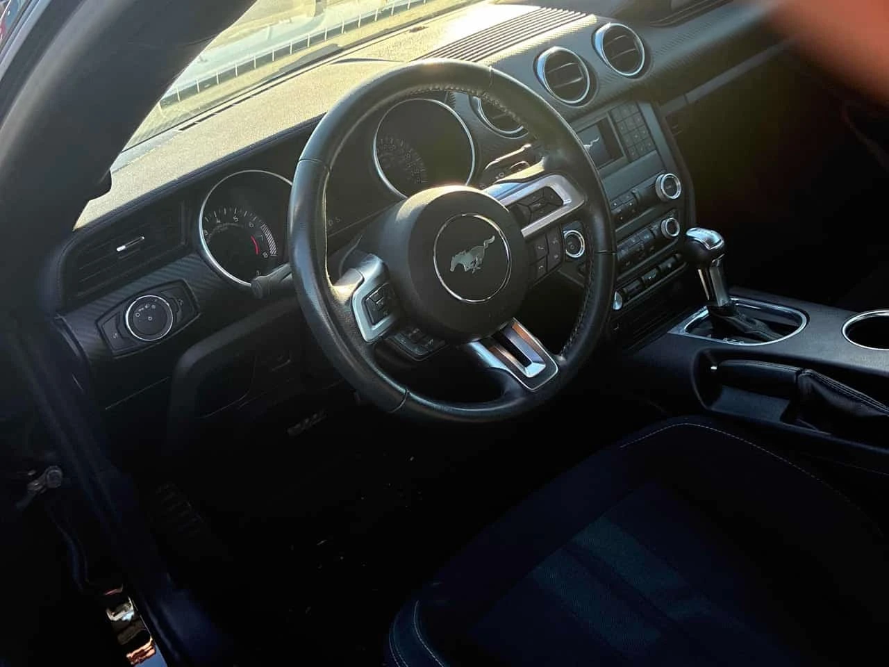 Ford Mustang * EcoBoost * CARFAX * ����� �� ����������� | Mobile.bg � ����������� 5