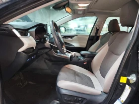 Toyota Rav4 XLE* 4x4* ШИБИДАХ* МЪРТВИ ТОЧКИ* ДИСТРОНИК* , снимка 7