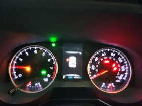 Toyota Rav4 XLE* 4x4* ШИБИДАХ* МЪРТВИ ТОЧКИ* ДИСТРОНИК*  - 17000 € / 33249.11 лв. - 62132728 9