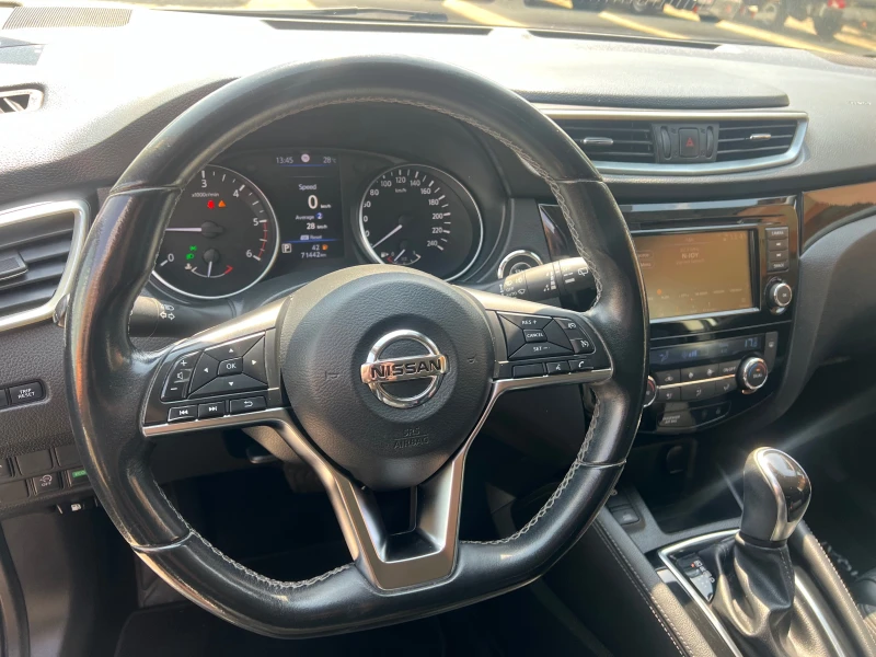 Nissan Qashqai 1.5 , PANORAMA , FULL , Гаранция, снимка 13 - Автомобили и джипове - 47948997