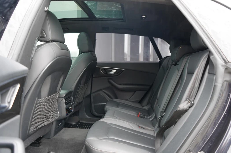Audi Q8 B&O* DISTRONIC* HEAD-UP* 360 CAM* ПАНОРАМА* ОБДУХ, снимка 14 - Автомобили и джипове - 52469316