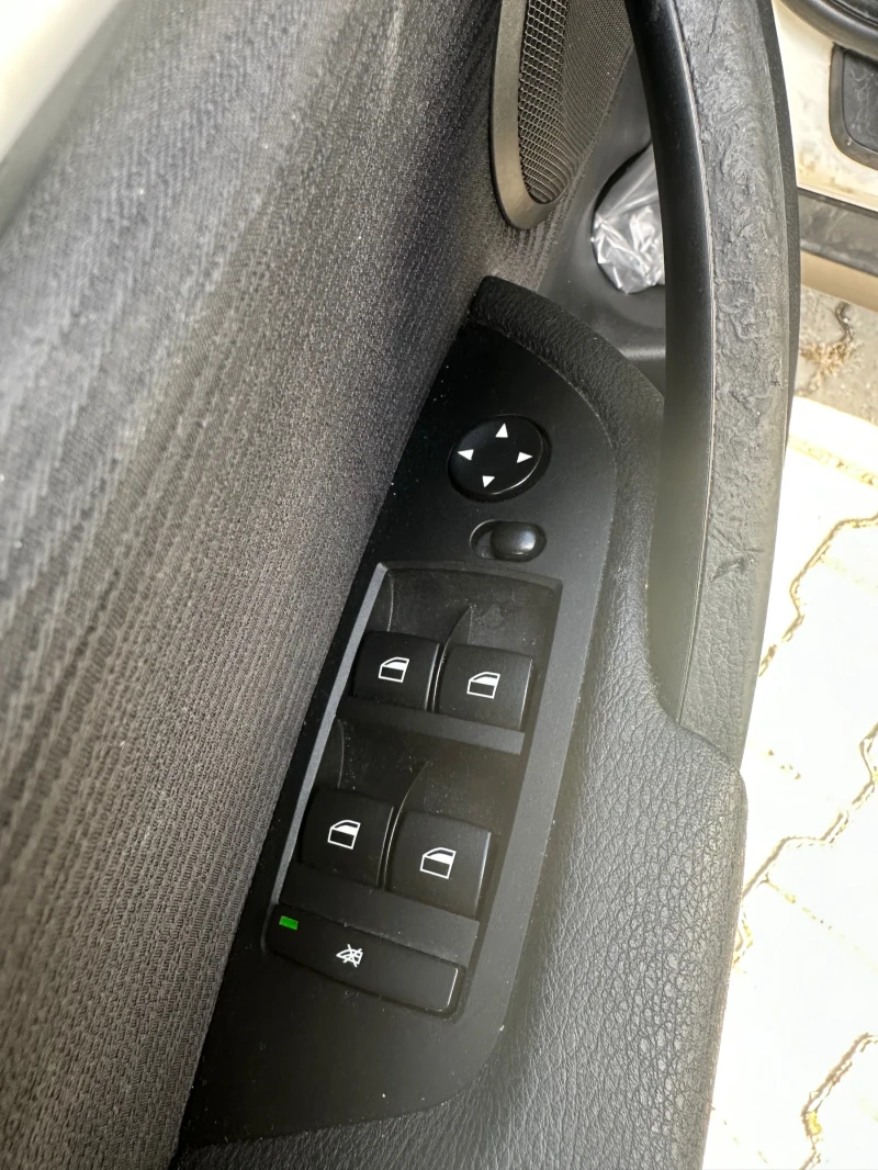 BMW X1, снимка 12 - Автомобили и джипове - 52490905