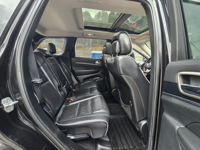 Jeep Grand cherokee Топ състояние Overland , снимка 9 - Автомобили и джипове - 53406393