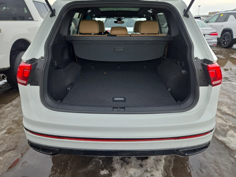 VW Tiguan R-Line Black 4MOTION, снимка 5 - Автомобили и джипове - 53564811