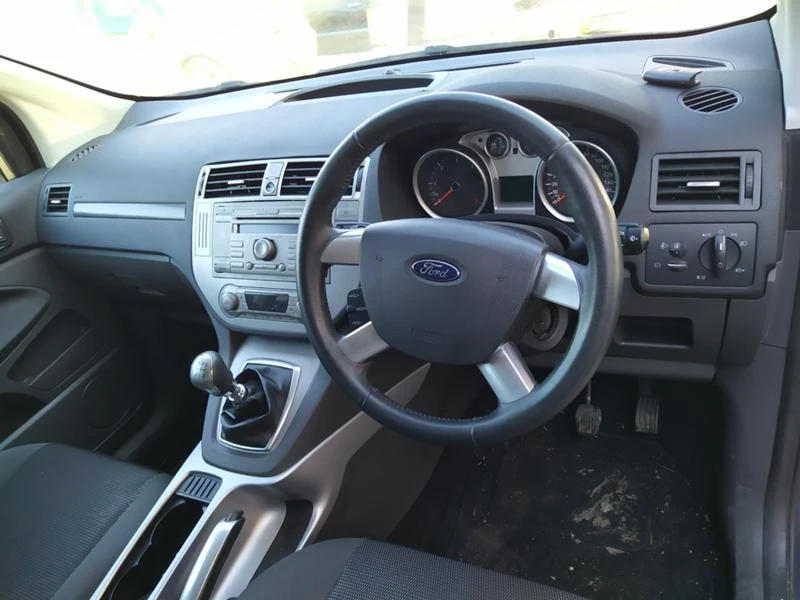 Ford Kuga 2.0 дизел, снимка 9 - Автомобили и джипове - 35326146