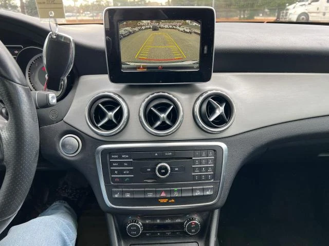 Mercedes-Benz GLA 250 4MATIC/HARMAN-KARDON/PANORAMA/МЕМОРИ СЕДАЛКИ/, снимка 6 - Автомобили и джипове - 48504755