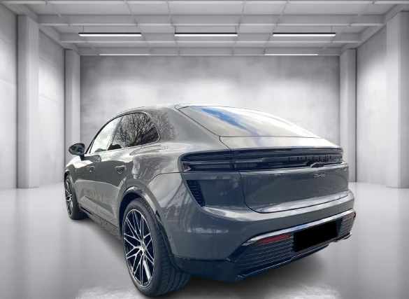 Porsche Macan Turbo = Sport Chrono = Heat Pump Гаранция, снимка 2 - Автомобили и джипове - 54046685