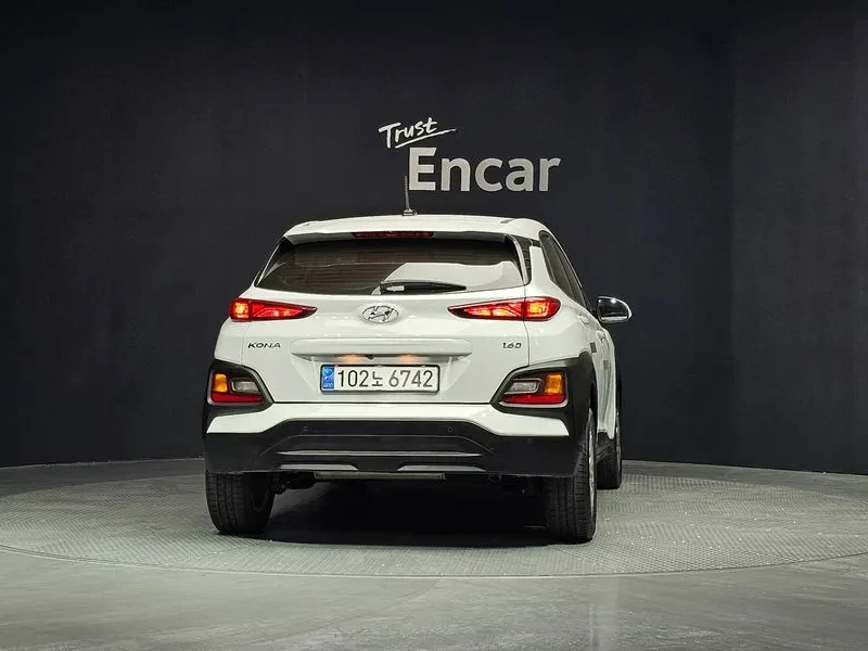 Hyundai Kona 1.6 2Wd Modern, снимка 8 - Автомобили и джипове - 54998126
