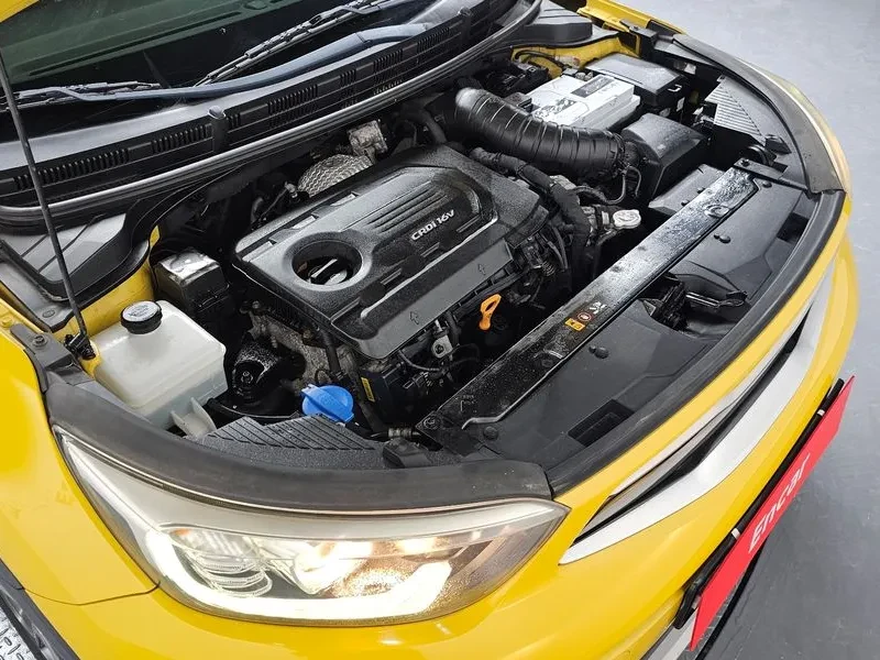 Kia Stonic 1.6 Trendy, снимка 6 - Автомобили и джипове - 55786750