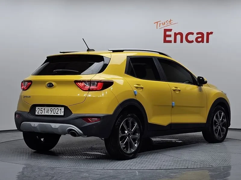 Kia Stonic 1.6 Trendy, снимка 2 - Автомобили и джипове - 55786750