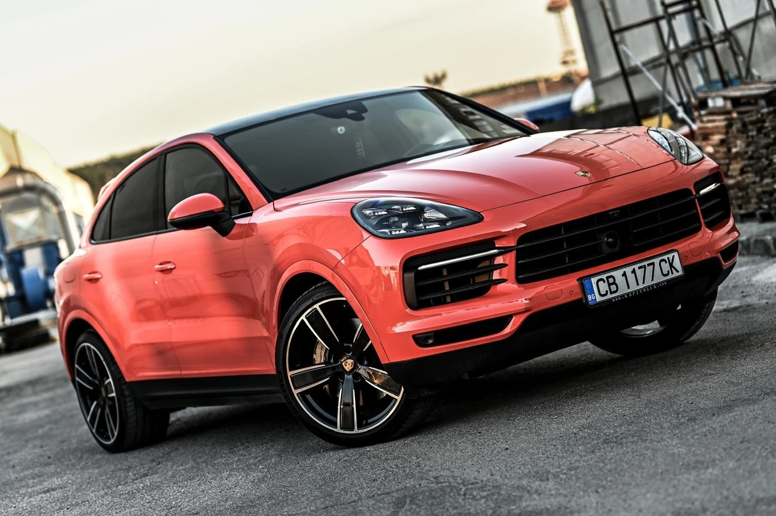 Porsche Cayenne Coupe - изображение 3