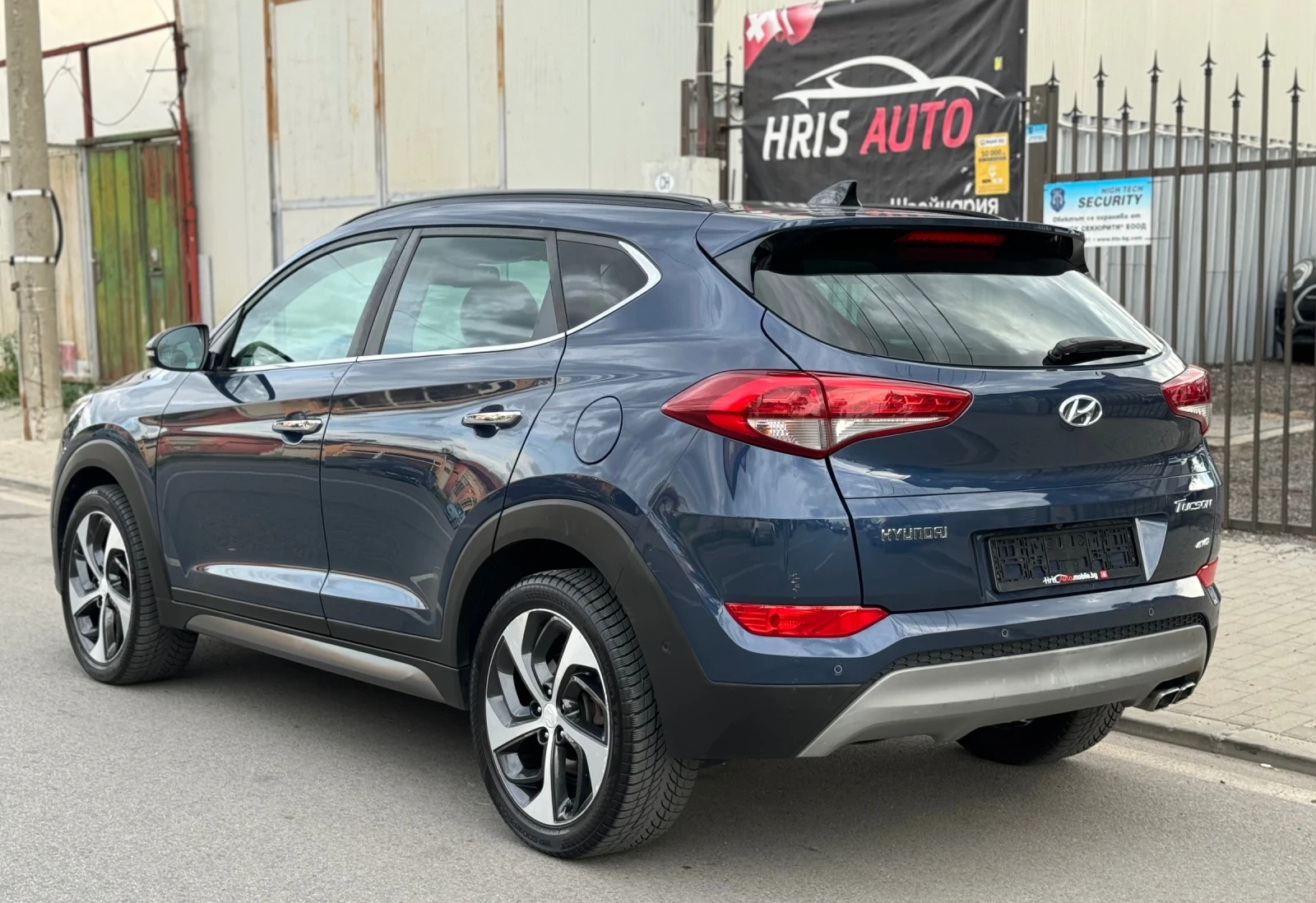 Hyundai Tucson VERTEX 2.0 CRDI 4 WD Внос Швейцария - изображение 4