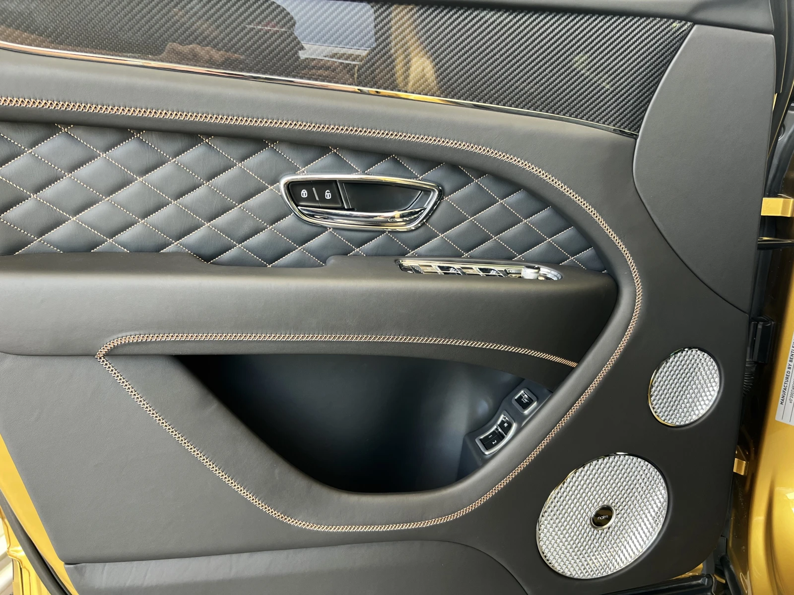 Bentley Bentayga S MANSORY/CERAMIC/CARBON/NAIM/MULLINER/TV/360/ - изображение 7