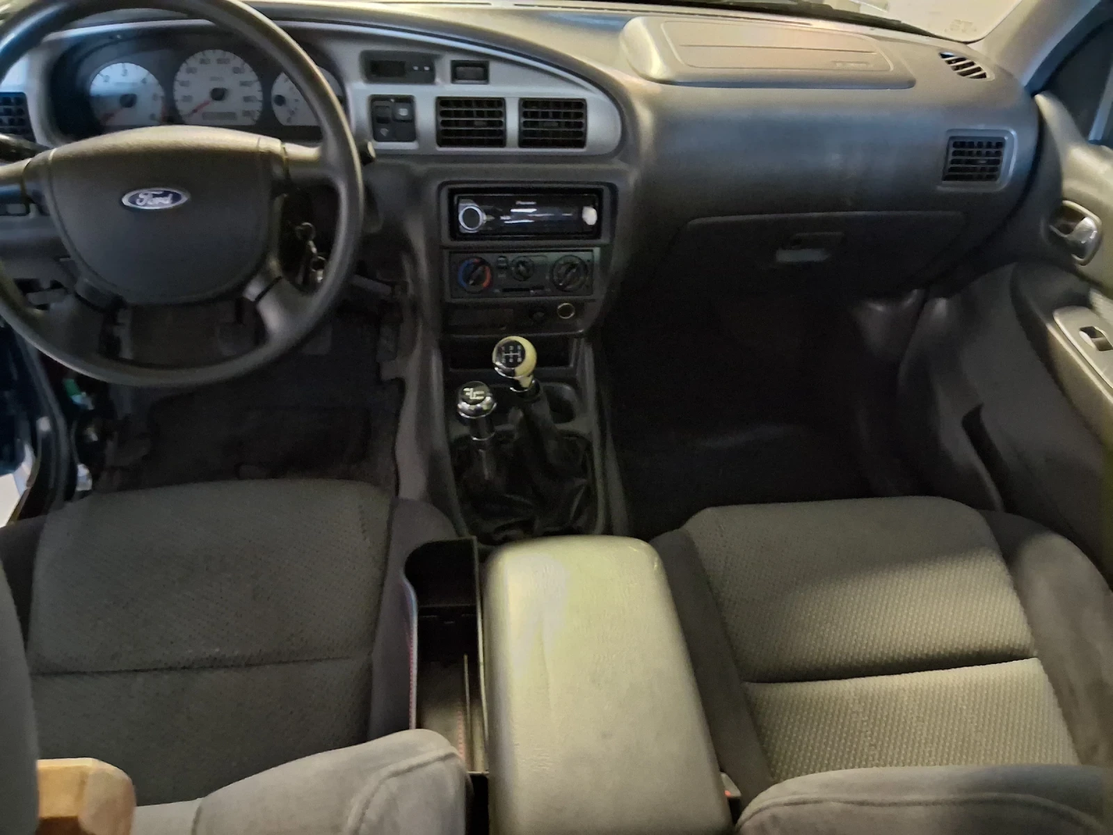 Ford Ranger Пикап - изображение 4