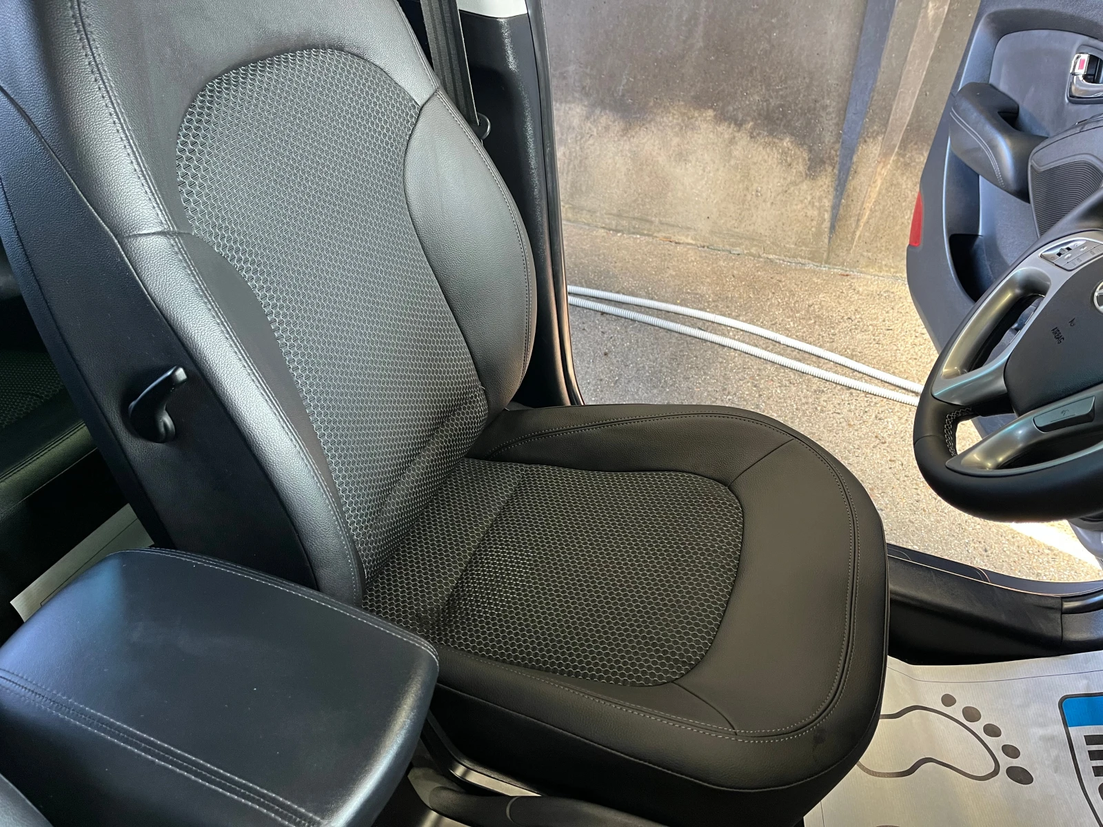 Hyundai IX35 2.0 i 163 k.c - изображение 7