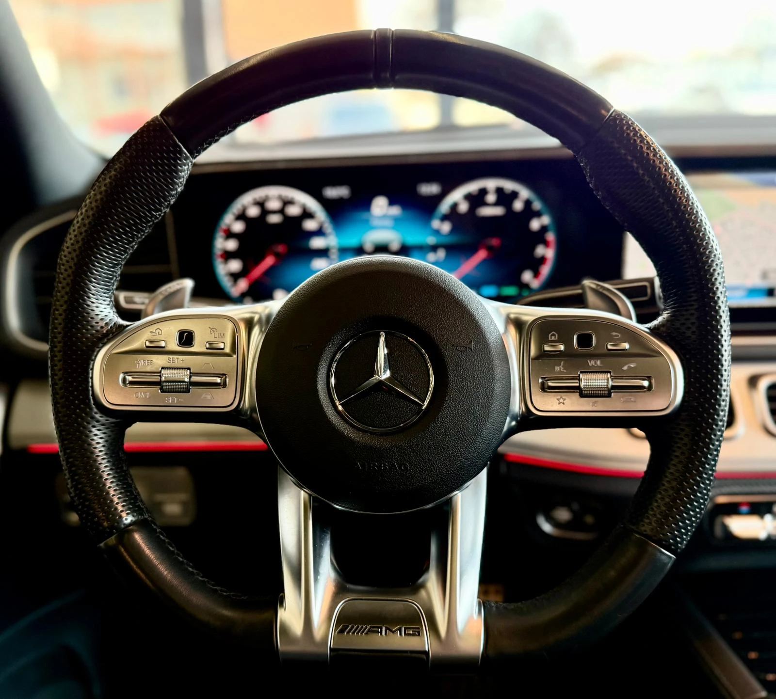 Mercedes-Benz GLE 53 4MATIC AMG* Панорама* 360* Лизинг, снимка 11 - Автомобили и джипове - 54148337