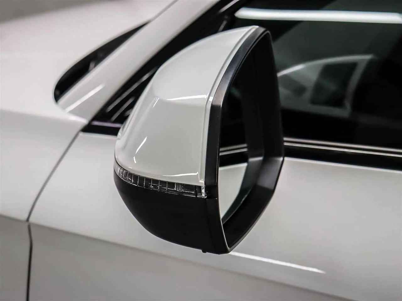 Audi SQ5 * quattro Prestige * CARFAX * ЦЕНА ДО БГ, снимка 7 - Автомобили и джипове - 54453034