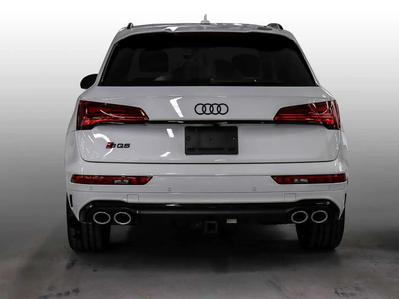 Audi SQ5 * quattro Prestige * CARFAX * ЦЕНА ДО БГ, снимка 3 - Автомобили и джипове - 54453034