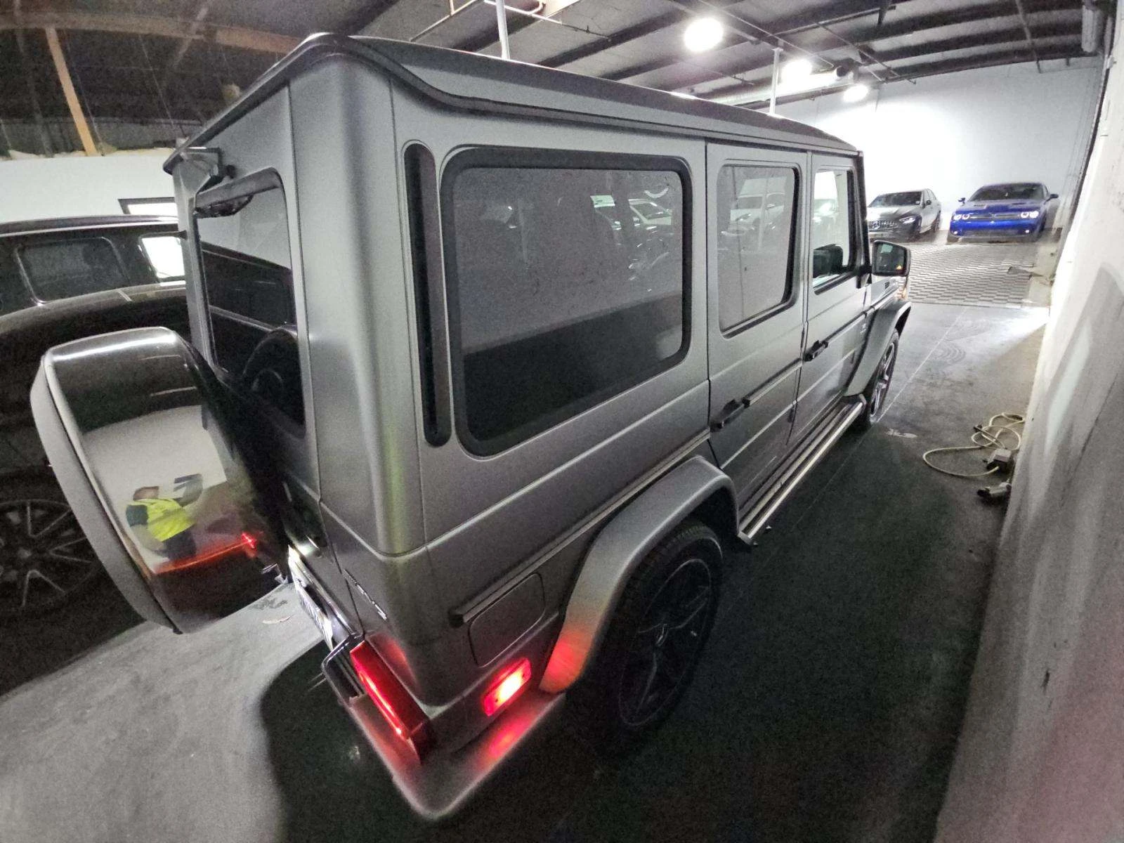 Mercedes-Benz G 63 AMG  4MATIC 4dr, снимка 4 - Автомобили и джипове - 54460292