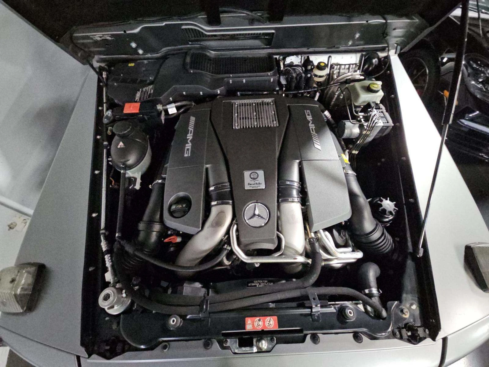 Mercedes-Benz G 63 AMG  4MATIC 4dr, снимка 7 - Автомобили и джипове - 54460292