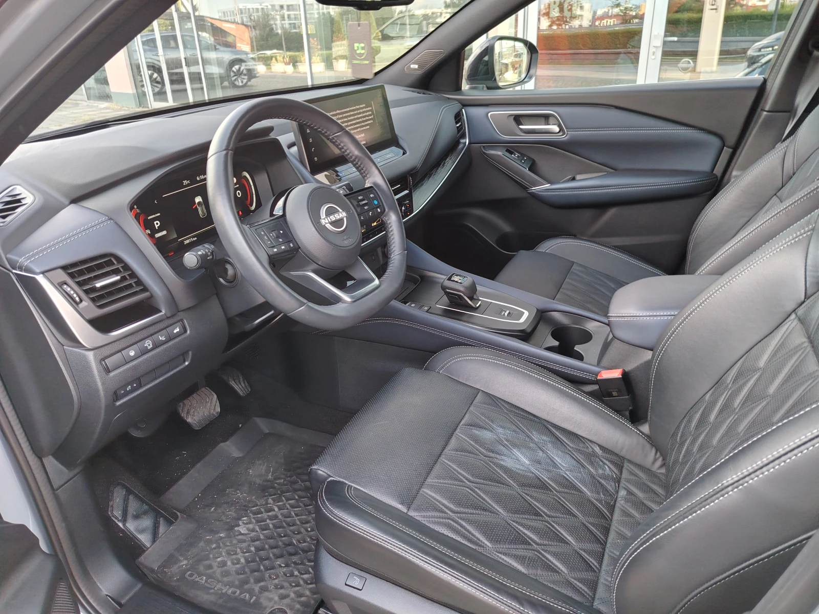 Nissan Qashqai Tekna Plus, снимка 4 - Автомобили и джипове - 54794381