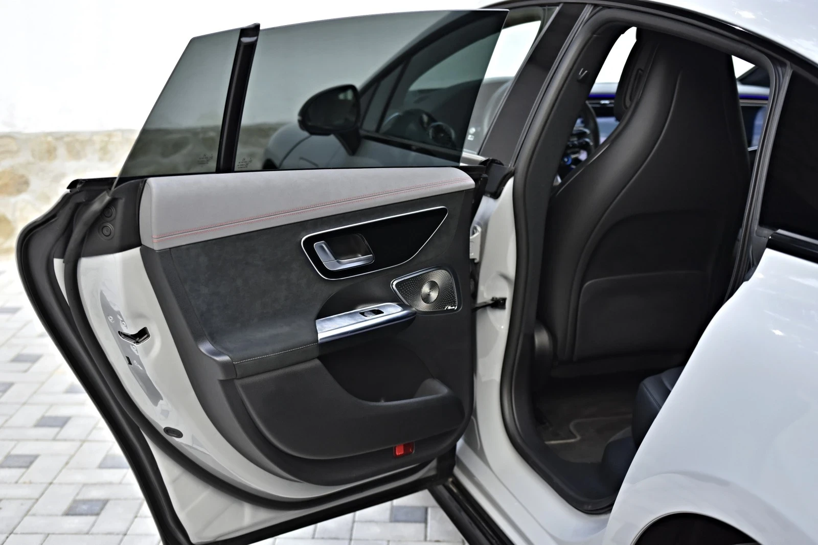 Mercedes-Benz EQE EQE 43, снимка 15 - Автомобили и джипове - 54844290