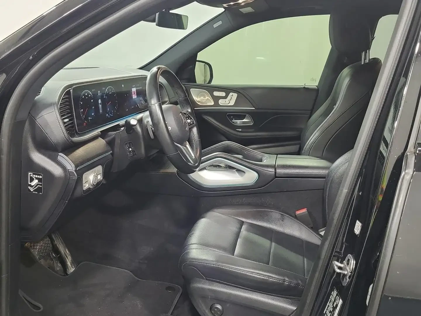 Mercedes-Benz GLE 350 AMG* LINE* BURMESTER* 360КАМЕРА* LANE* ASSIST* , снимка 4 - Автомобили и джипове - 54945078