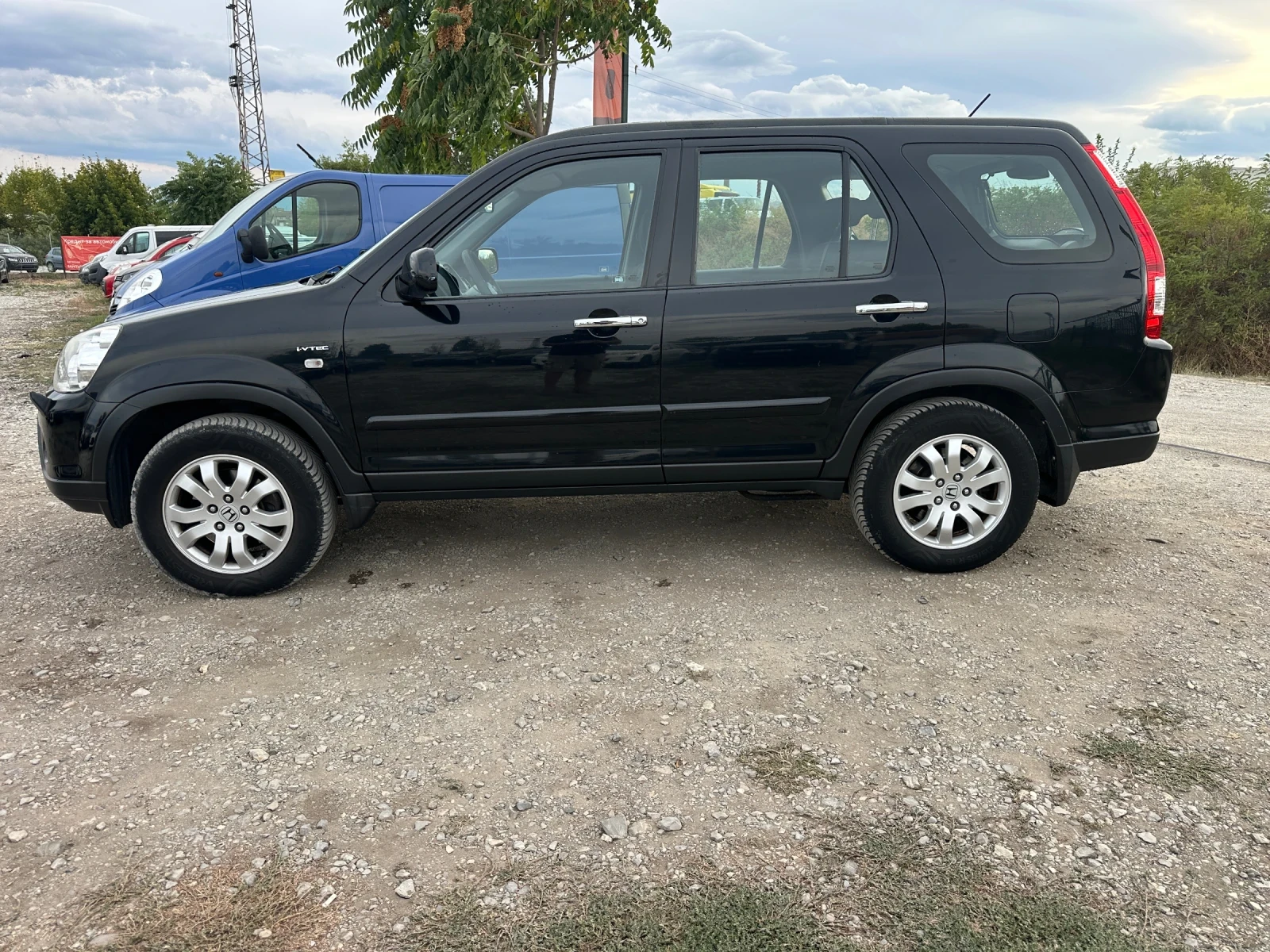 Honda Cr-v 2.0-FACE-1-ST-OWNER-КАТО-НОВА-1Г-ГАРАНЦИЯ!, снимка 2 - Автомобили и джипове - 56167464