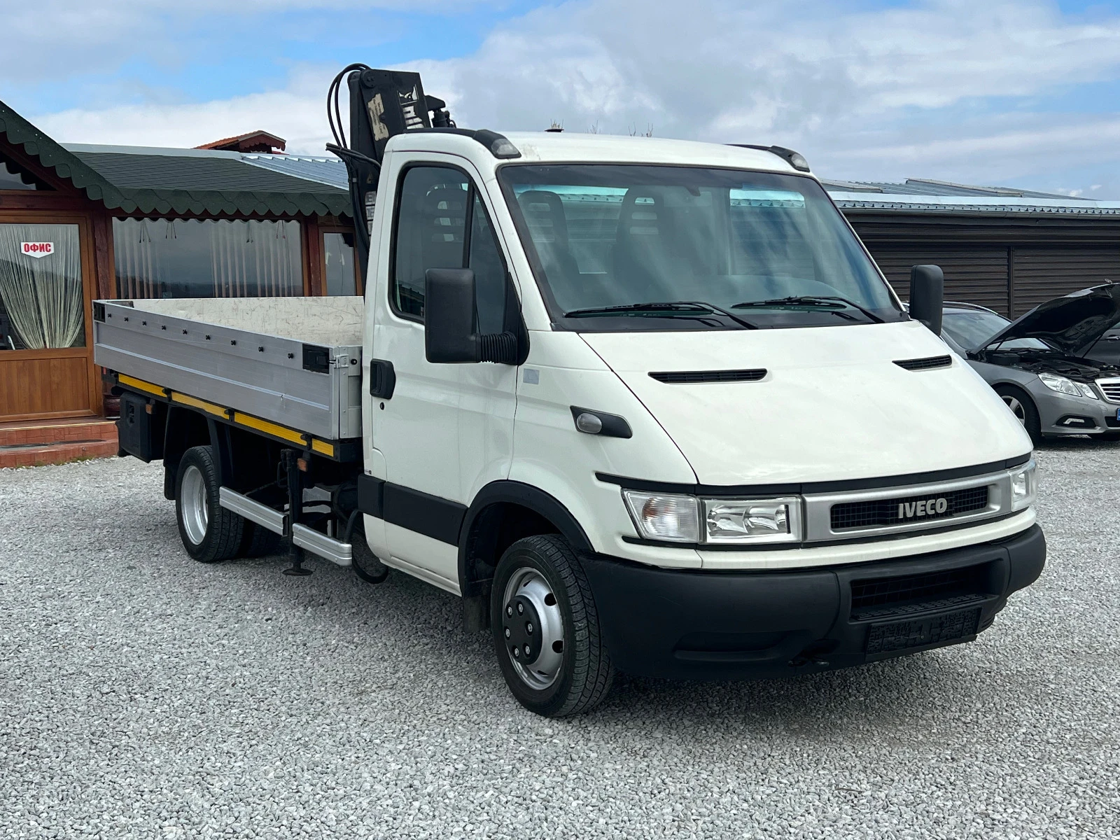 Iveco Daily 35С15 КРАН  - изображение 3