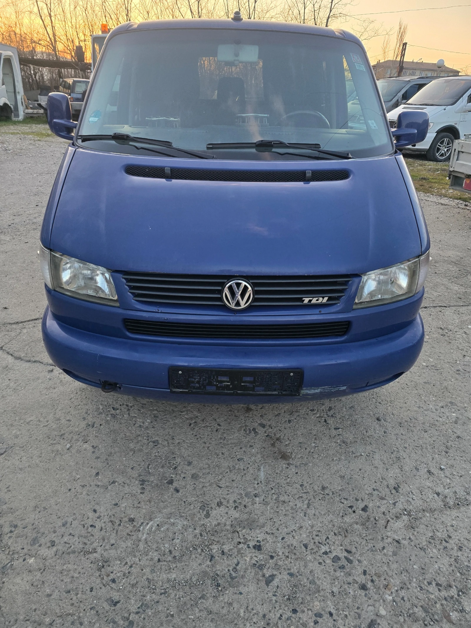 VW T4 2.5 TDI, снимка 6 - Бусове и автобуси - 53829612