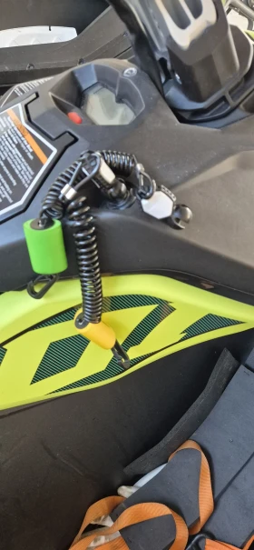 Джет Bombardier Sea Doo SPARK TRIXX, снимка 3