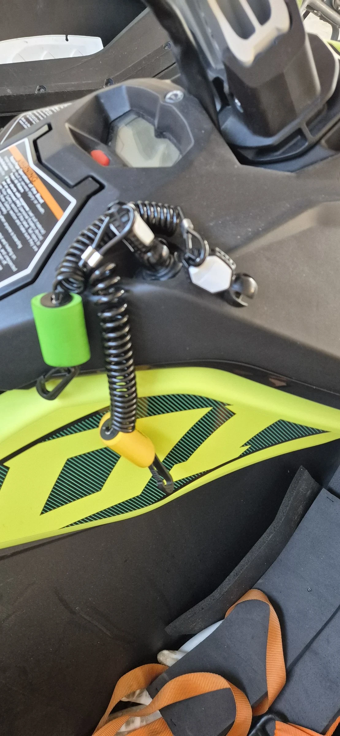 Джет Bombardier Sea Doo SPARK TRIXX, снимка 3 - Воден транспорт - 54973080