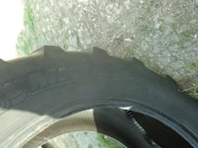 Гуми, снимка 4