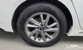 Kia K5 2.0 LPI Rental Car Luxury, снимка 5
