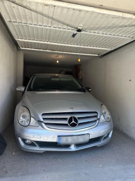     Mercedes-Benz R 320