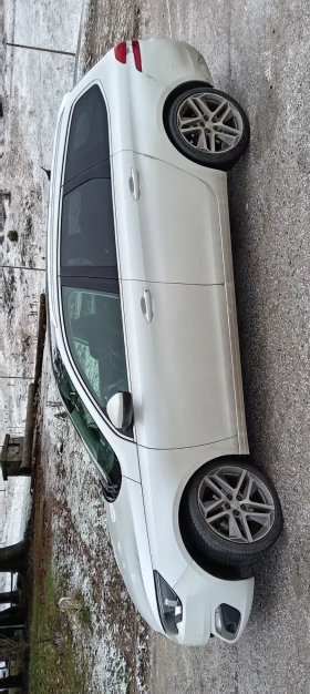 Peugeot 308 1.2 130 к. с. - изображение 1