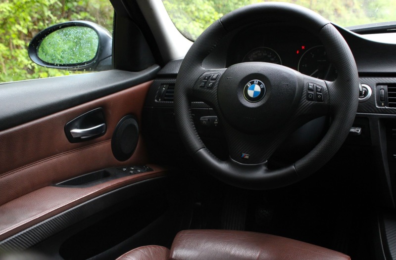 BMW 330, снимка 7 - Автомобили и джипове - 45571660